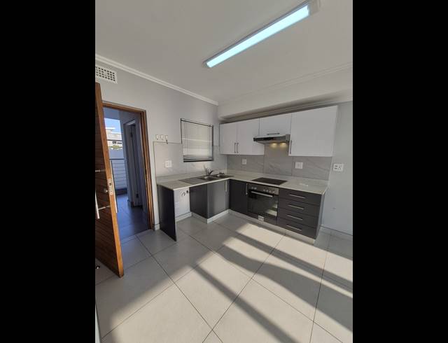 2 BEDROOM APARTMENT FOR SALE IN UMHLANGA RIDGE